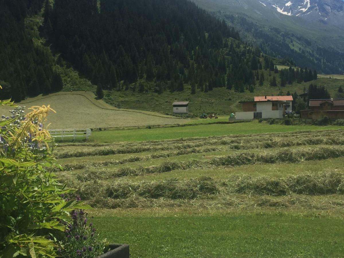 Nonas B&B Galtür Dış mekan fotoğraf